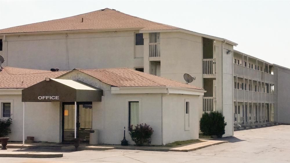 Motel 6-Blue Springs, Mo Екстериор снимка